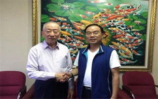 印尼著名僑領(lǐng)、印尼泛印集團(tuán)董事長(zhǎng)、印尼總統(tǒng)大學(xué)創(chuàng)辦人-李文光
